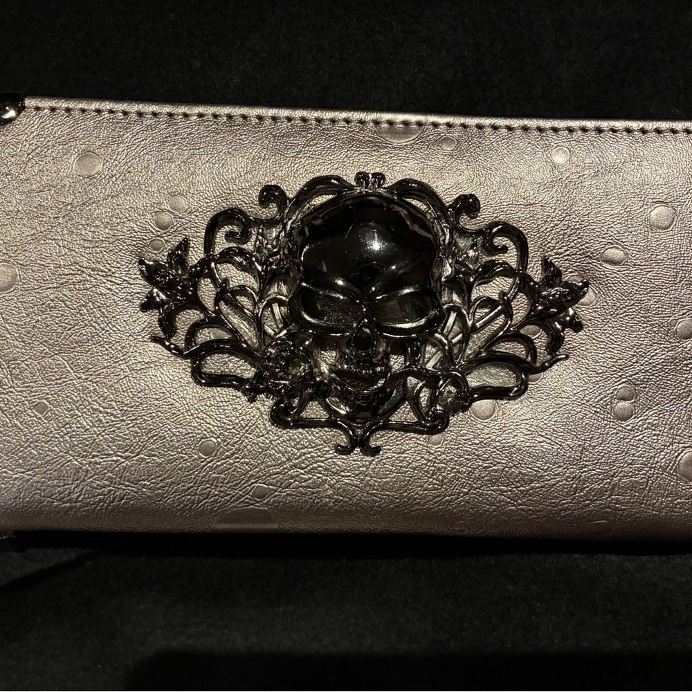 Y2K Skull Zip Around Wallet/Clutch In Gun Metal Metallic Silver NWOT